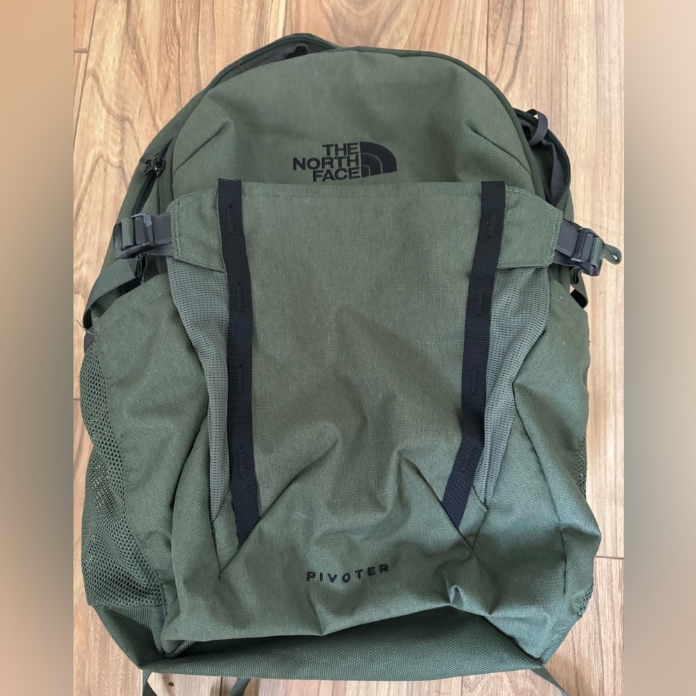 North face backpack. Great for school or day trips